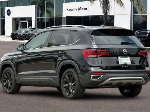 Used 2023 Volkswagen Taos SE w/ Black Wheel Package FWD image 6