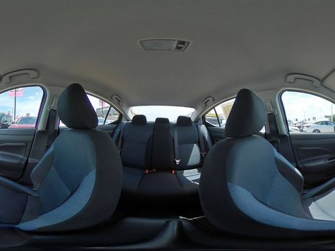 Used 2025 Nissan Versa SV FWD image 39