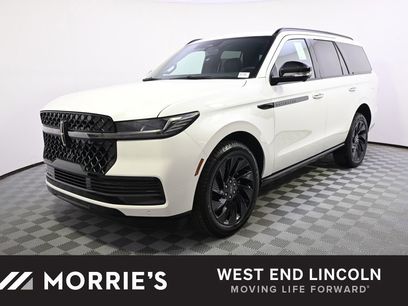 New 2026 Lincoln Navigator Reserve w/ Jet Appearance Package