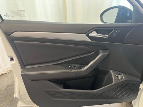 Certified 2024 Volkswagen Jetta Sport image 10