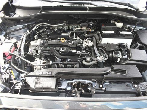 Certified 2022 Toyota Corolla Cross XLE w/ Convenience Package image 30