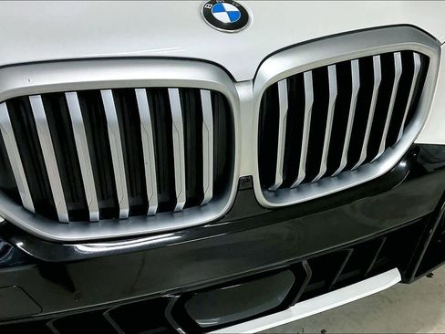 Used 2025 BMW X5 xDrive40i image 30