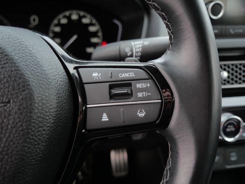 Used 2025 Honda Civic Sport image 29