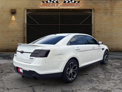 Used 2013 Ford Taurus SHO AWD/4WD image 8