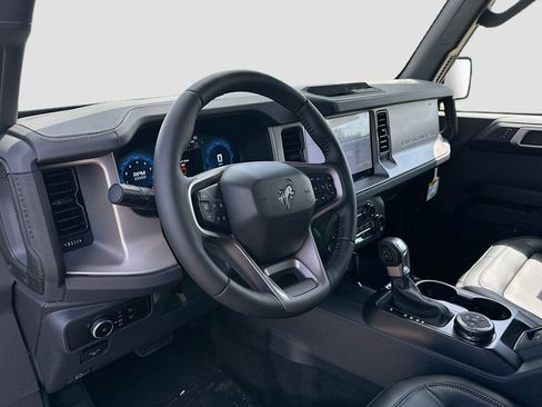 New 2026 Ford Bronco Outer Banks AWD/4WD image 6