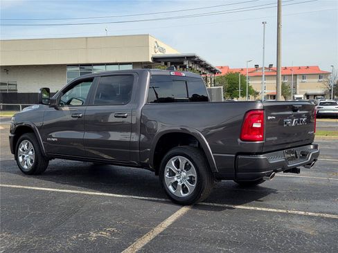 New 2026 RAM 1500 Big Horn AWD/4WD image 7