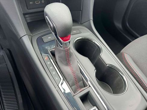 Used 2024 Chevrolet Equinox RS image 25