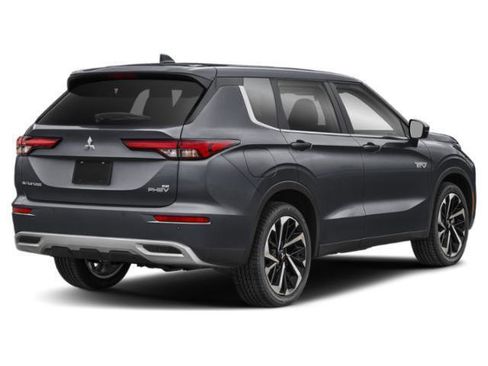 New 2025 Mitsubishi Outlander SE image 3