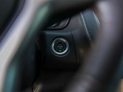 Used 2023 Chevrolet Tahoe Premier image 31