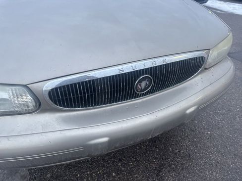 Used 2003 Buick Century Custom w/ Preferred Equipment Group 1SB image 32