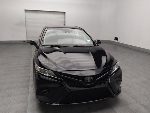 Used 2020 Toyota Camry SE image 14