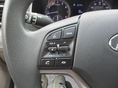 Used 2020 Hyundai Tucson Value w/ Winter Weather Package AWD/4WD image 15