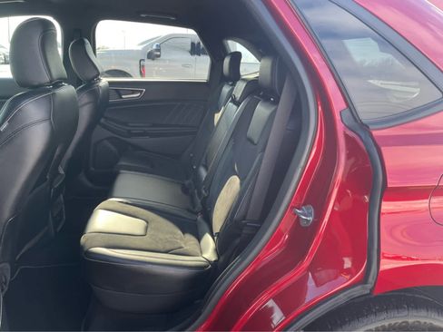 Used 2023 Ford Edge ST image 29
