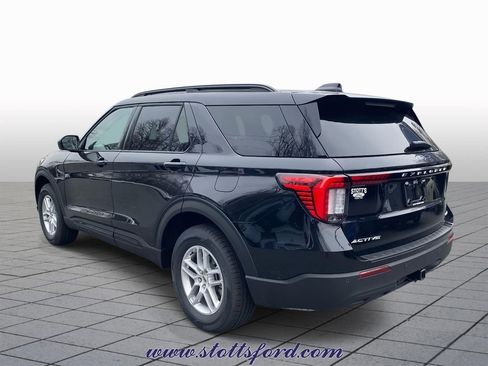 New 2026 Ford Explorer Active AWD/4WD image 4