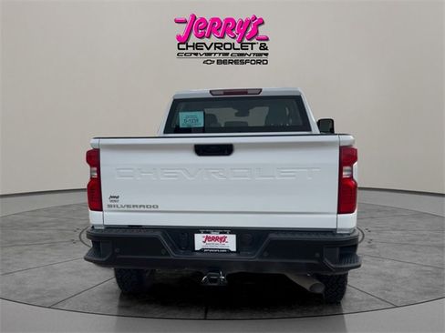 Used 2024 Chevrolet Silverado 2500 W/T image 4