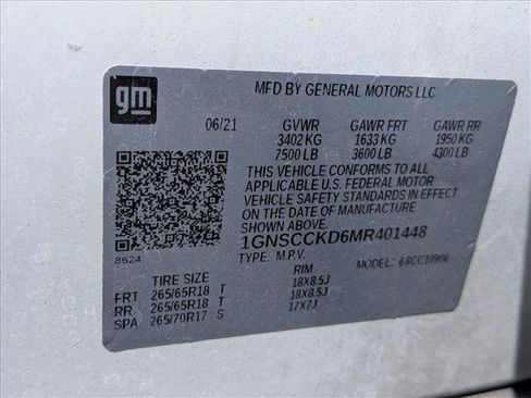 Used 2021 Chevrolet Suburban LT RWD image 20