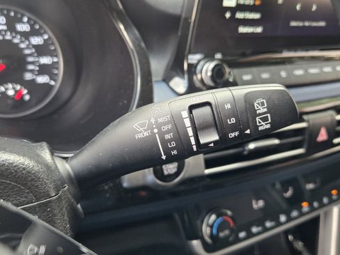 Used 2023 Kia Seltos S w/ Navigation Package FWD image 47