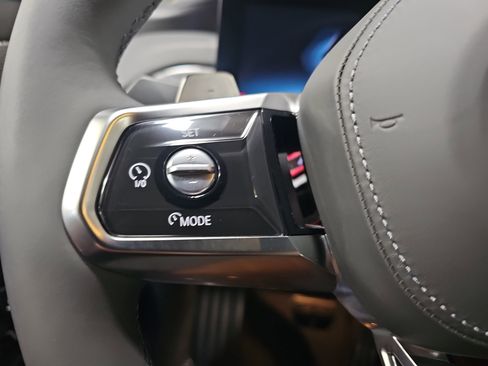 New 2025 BMW 760i xDrive image 18