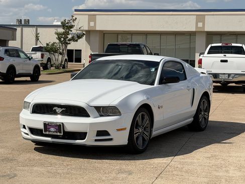Used 2014 Ford Mustang Premium w/ V6 Performance Package RWD image 10