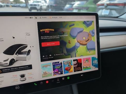 Used 2022 Tesla Model 3 Long Range image 16