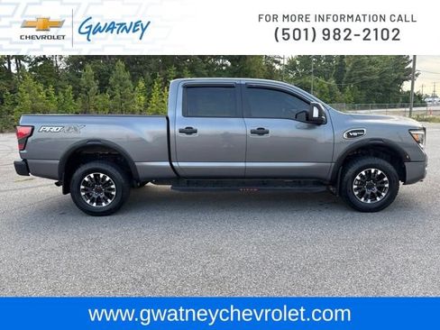 Used 2023 Nissan Titan PRO-4X w/ Pro-4x Convenience Package AWD/4WD image 4