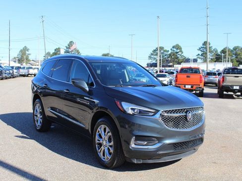 Used 2021 Buick Enclave Avenir w/ Avenir Technology Package image 3