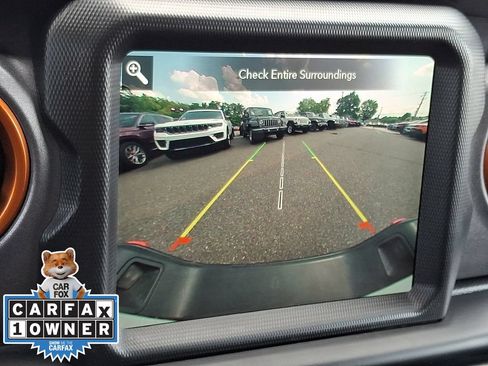 Used 2021 Jeep Gladiator Mojave AWD/4WD image 17