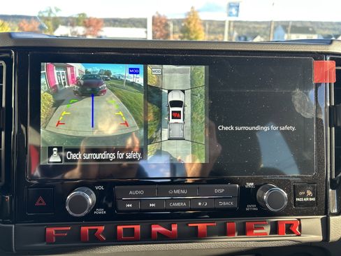 New 2026 Nissan Frontier PRO-4X w/ Pro-4x Convenience Package image 24