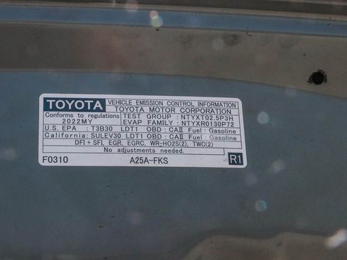 Certified 2022 Toyota RAV4 XLE w/ Convenience Package FWD image 29