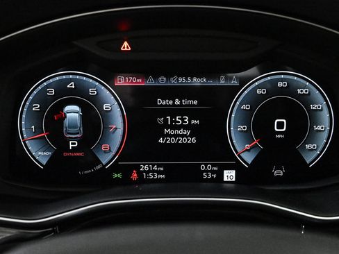 Used 2025 Audi Q8 Prestige w/ Prestige Package image 11