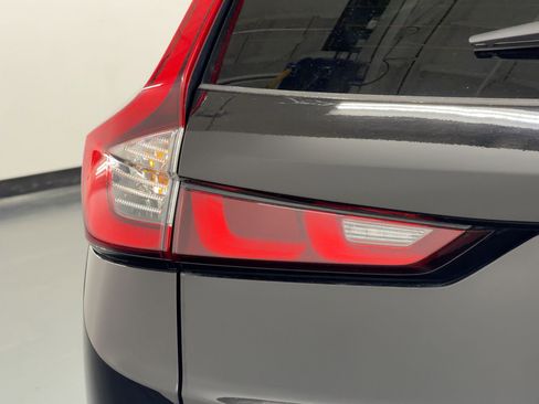 Used 2025 Honda CR-V EX image 13