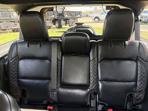 Used 2023 Jeep Wrangler Unlimited Sahara AWD/4WD image 24