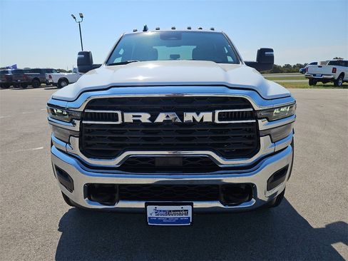 New 2026 RAM 5500 Tradesman w/ Chrome Appearance Group image 11