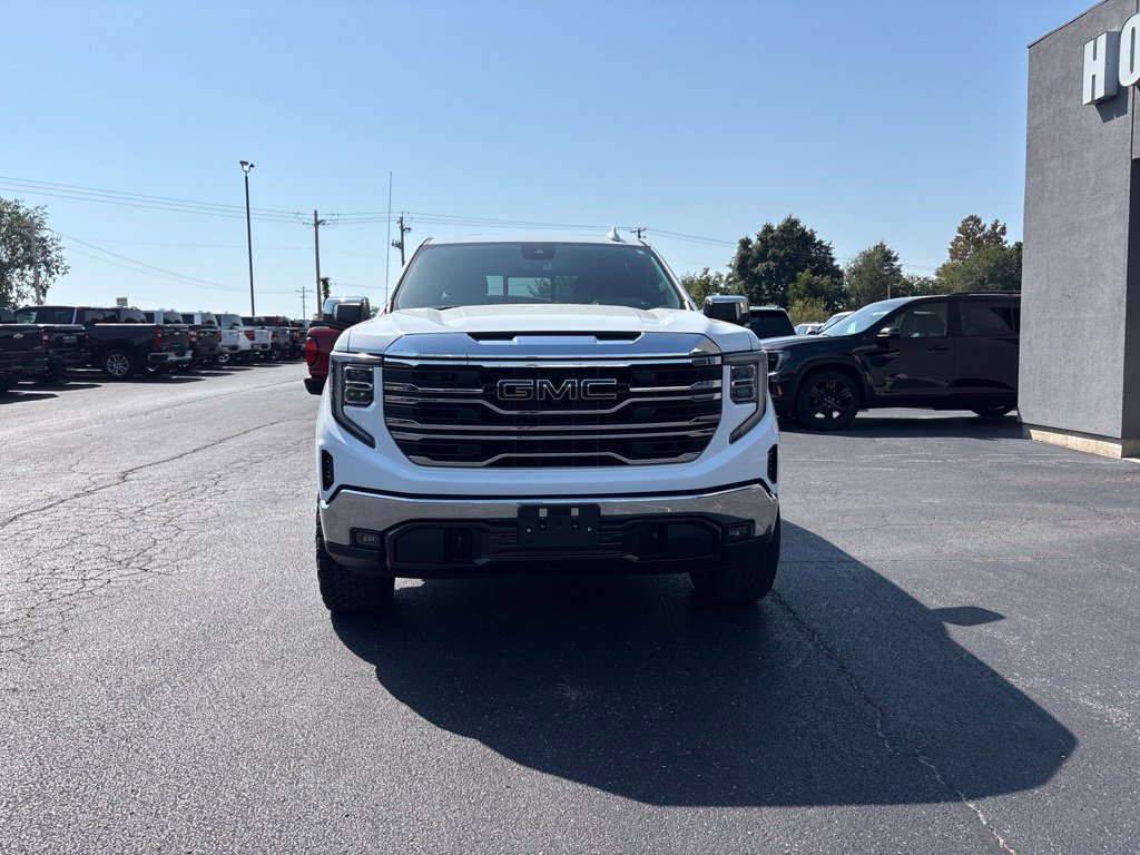 Used 2023 GMC Sierra 1500 SLT w/ SLT Convenience Package AWD/4WD image 3