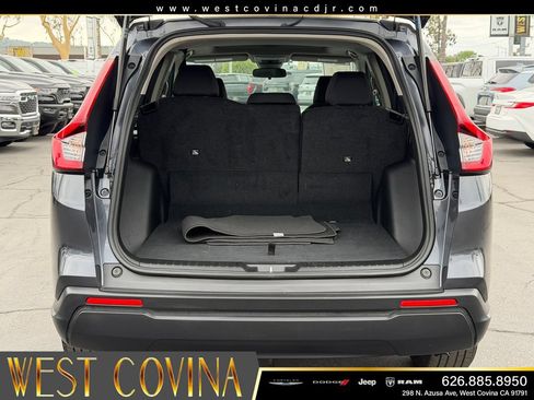 Used 2025 Honda CR-V EX image 11