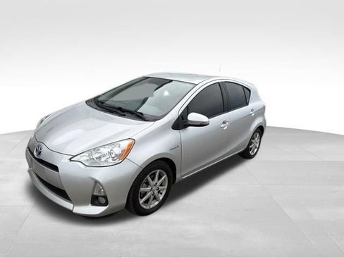 Used 2012 Toyota Prius C Four FWD image 6