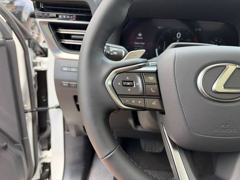 Used 2026 Lexus GX 550 w/ Accessory Package (2T) AWD/4WD image 14