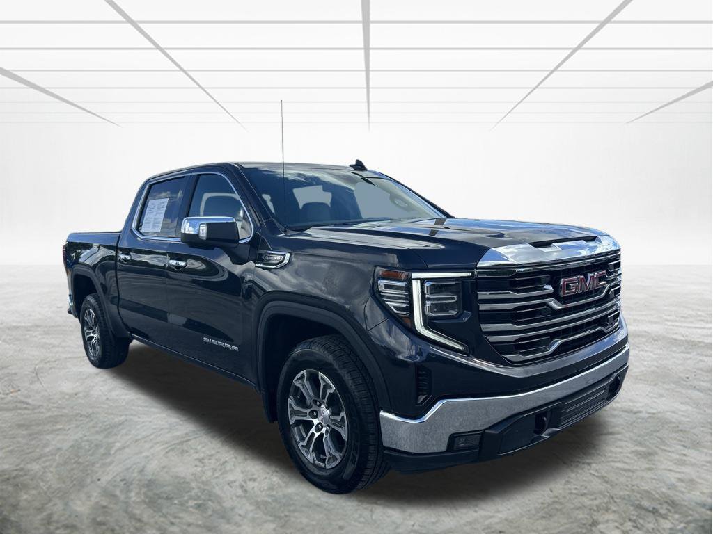 Used 2025 GMC Sierra 1500 SLT RWD image 2