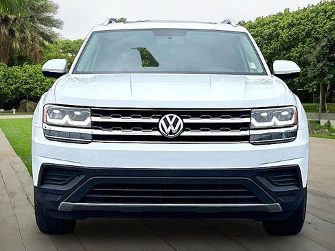 Used 2018 Volkswagen Atlas Launch Edition image 3