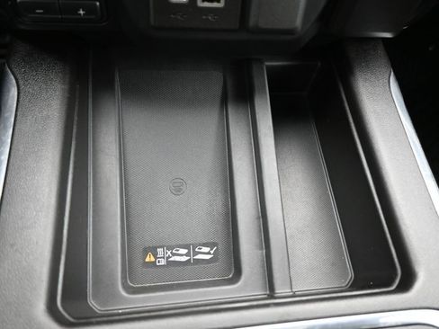 Used 2021 GMC Sierra 3500 AT4 w/ AT4 Premium Plus Package image 18