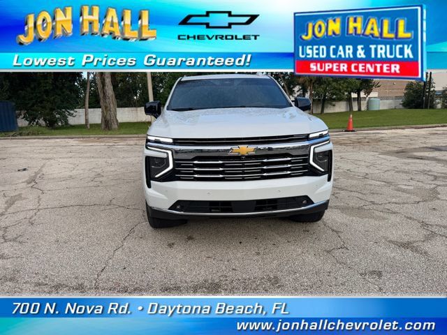 Used 2026 Chevrolet Suburban Premier w/ Sun And Tow Package AWD/4WD image 16