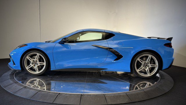 Used 2024 Chevrolet Corvette Stingray Premium Cpe w/ Z51 Performance Package RWD image 23