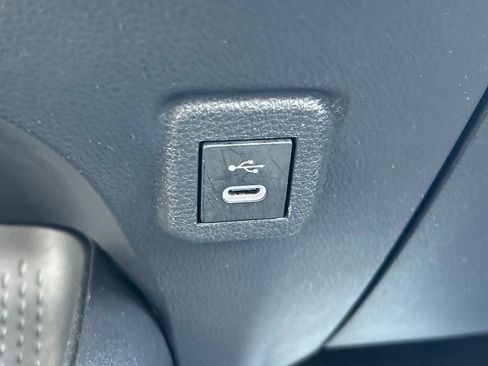 Used 2025 Toyota Corolla LE image 24