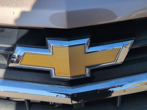 Used 2019 Chevrolet Equinox LT w/ Driver Convenience Package image 31