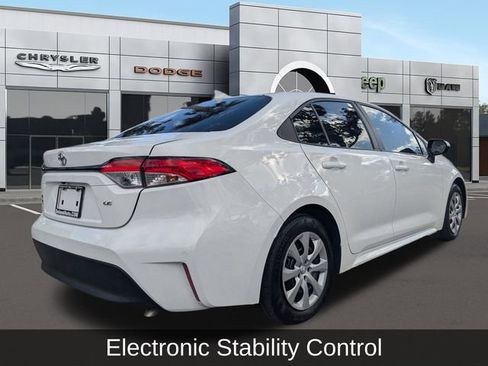 Used 2024 Toyota Corolla LE image 4