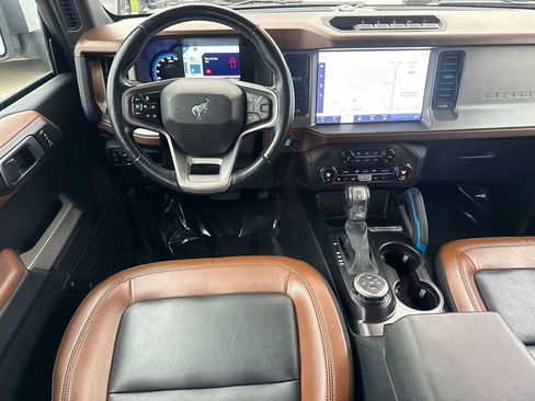 Used 2023 Ford Bronco Outer Banks w/ Sasquatch Package image 10