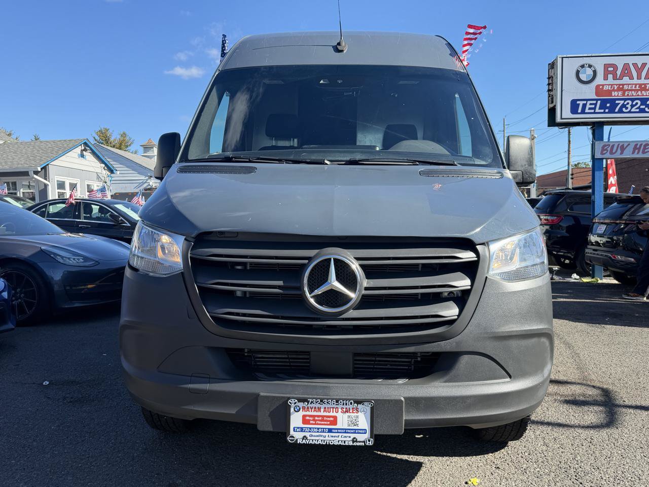 Used 2021 Mercedes-Benz Sprinter 2500 image 2