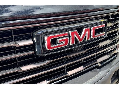 Used 2024 GMC Sierra 1500 AT4X image 32