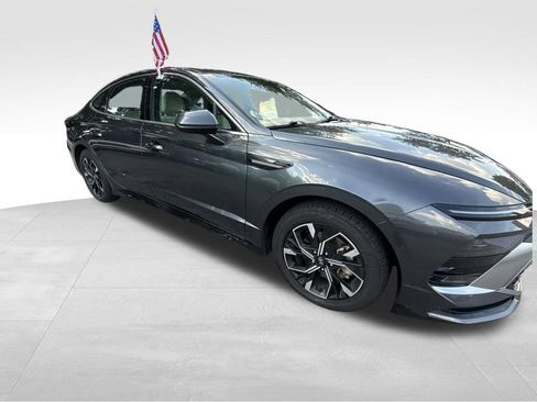 Used 2025 Hyundai Sonata SEL FWD image 9