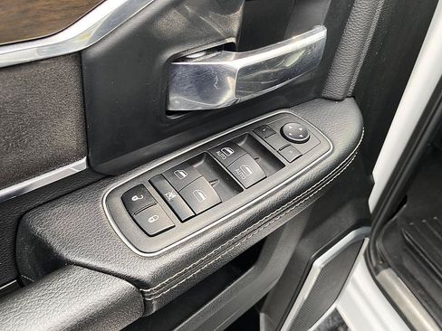 Used 2022 RAM 2500 Laramie AWD/4WD image 10